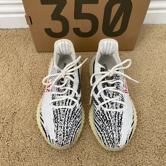 YEEZY BOOST 350 V2 WHITE CORE BLACK RED - Picture 3 of 10